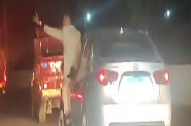 ضبط سائقي سيارات بسبب حركات استعراضية وشراء سيارات في غسيل أموال جديد