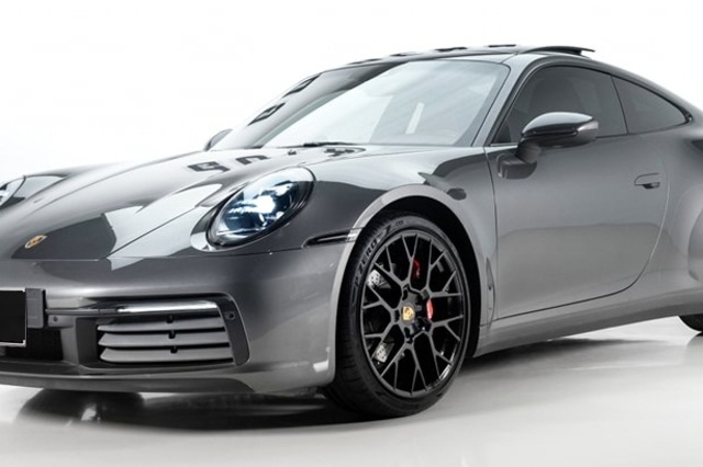 مميزة جداً : بورش 911 كارييرا موديل 2021 مستعملة للبيع بمصر