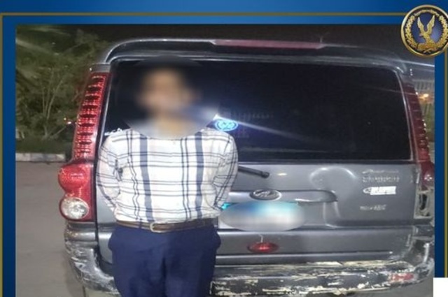 ضبط عدد من مخالفات المرور وكشف وقائع حادث سيارة وسرقة سيارة بالقاهرة