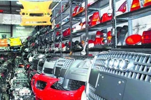 ضبط محاولة تهريب جمركي لعدد 154 فانوس سيارة