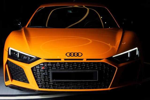 للبيع مستعملة كسر زيرو : أودي R8 موديل 2023 بمصر قطعت 700 كم فقط