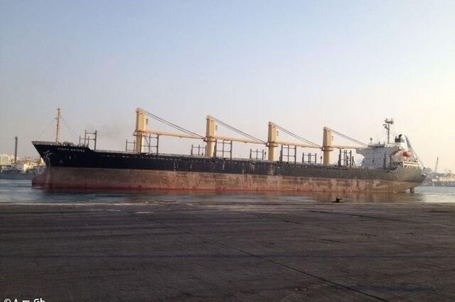 دخول 644 سيارة لمصر من موانيء البحر الأحمر