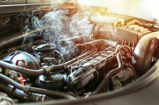 العناية بالسيارات في الطقس الحار: (سخونة المحرك)