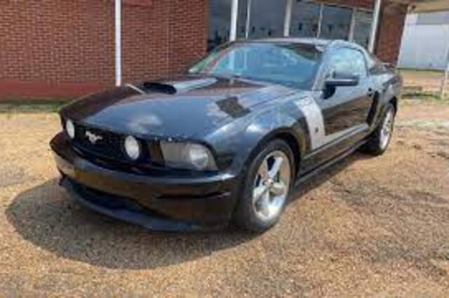 فورد موستانج في مزاد جمرك الاسكندرية 