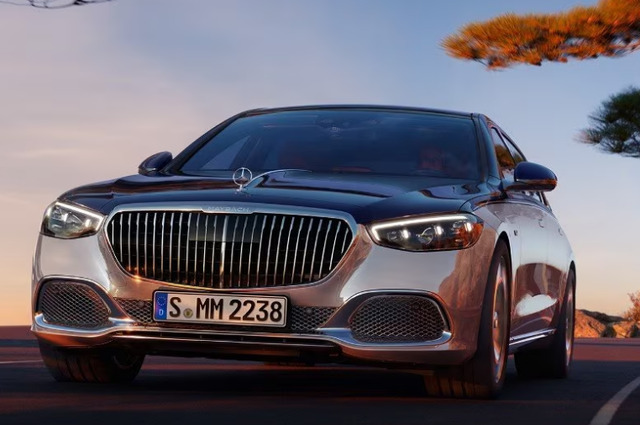 تعرفوا على واحدة من أغلى السيارات بمصر : مرسيدس مايباخ S 580 4Matic موديل 2023