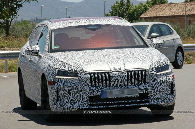 سكودا سوبرب الجديدة 2024 ستظهر لأول مرة قريباً