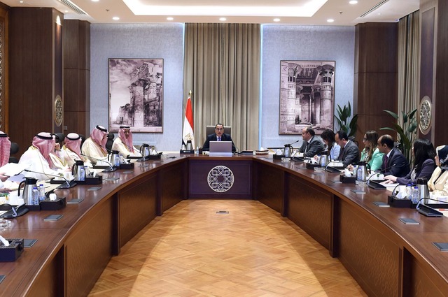 مصر تعلن بدء تبادل الخبرات مع السعودية في مجال صناعة السيارات وأجزائها