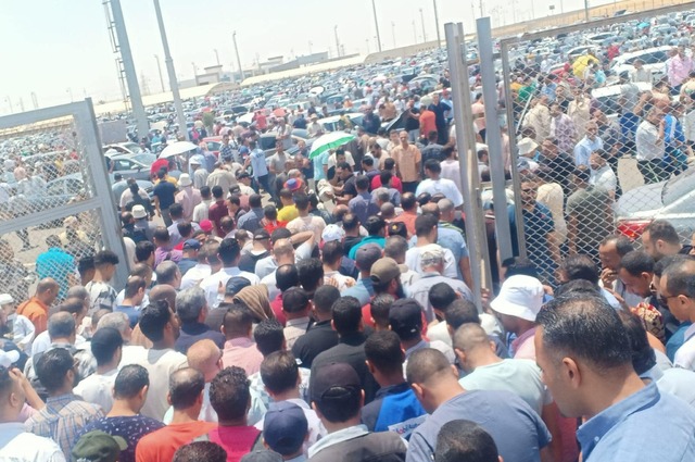 سر الزحام الكبير في سوق السيارات المستعملة بالقطامية