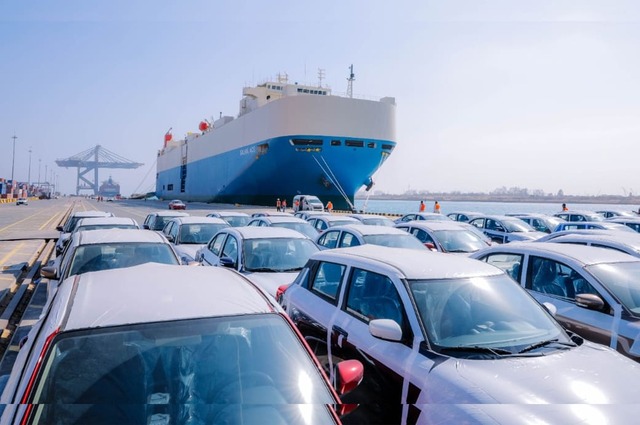 غداً آخر فرصة للانضمام لمبادرة تيسير استيراد سيارات المصريين بالخارج