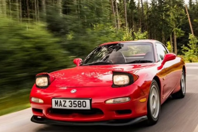 10 سيارات مستعملة عالمياً سعرها مرتفع بشكل غريب