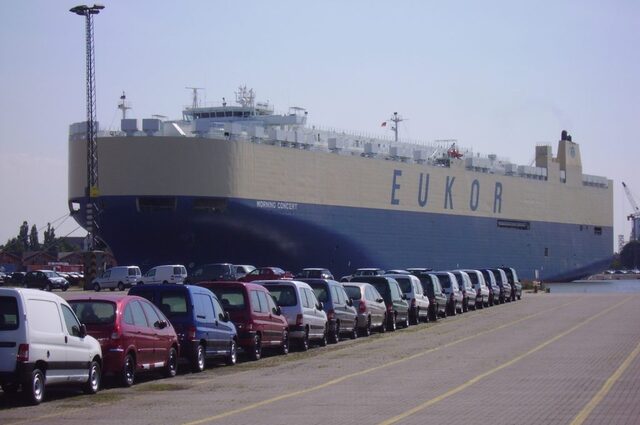 ١٤ مايو المقبل آخر موعد للاستفادة من مبادرة تيسير استيراد سيارات المصريين بالخارج