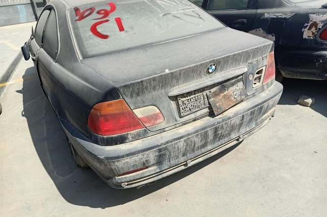 شاهدوا بالصور أهم سيارات مزاد جمارك مطار القاهرة