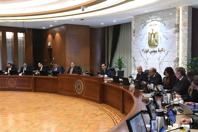 تعرفوا على القرارات : اليوم أول اجتماع للمجلس الأعلي لصناعة السيارات 