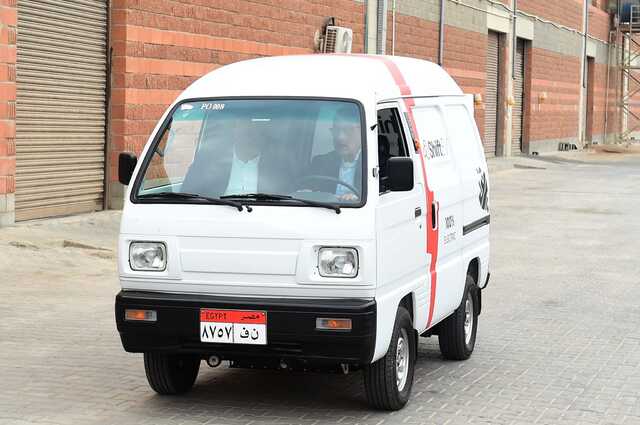 شركة مصرية هي الأولى عالمياً لتحويل السيارات العادية لكهربائية