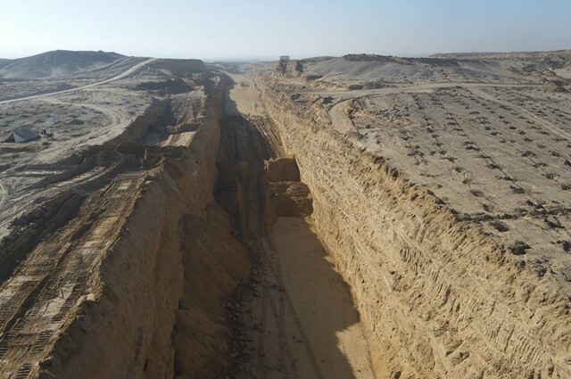 شاهدوا بالصور أحدث معدلات تنفيذ مشروع الخط الثاني للقطار الكهربائي السريع