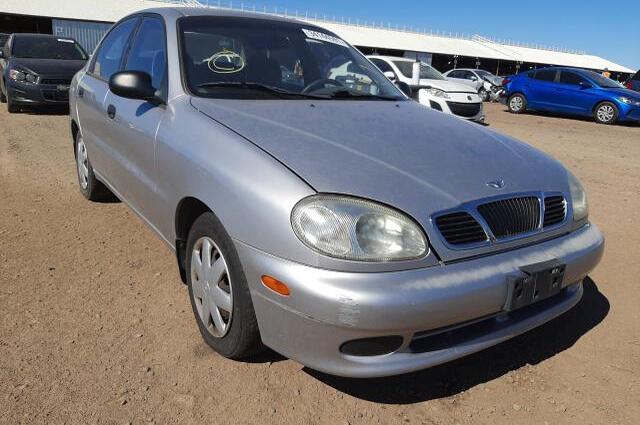 12 شيفروليه لانوس و2 باص في مزاد الهيئة العامة للأبنية التعليمية