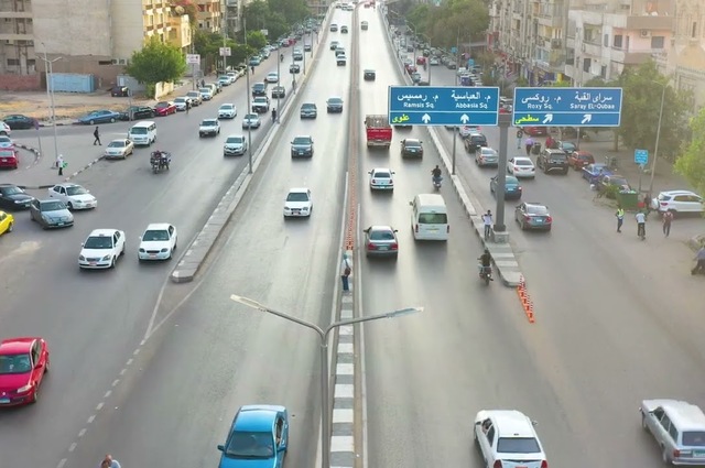 كاميرات جديدة من المرور لرصد مخالفات الانتظار الخاطيء في مطالع ومنازل الكباري