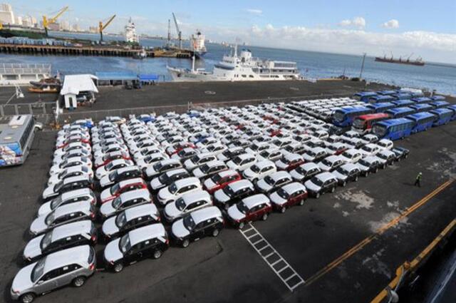 بعد الغاء الاعتمادات المستندية : السيارات ليست أولوية للدولة للافراج عنها والأسعار تحتاج لفتح الاستيراد