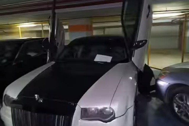 شاهدوا بالصور سيارات مزاد جمرك مطار القاهرة