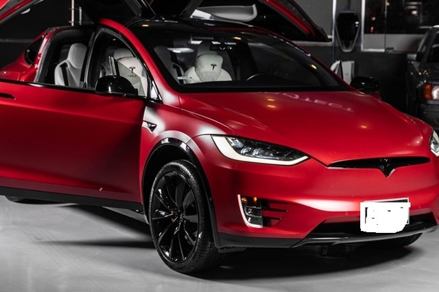 للبيع في مصر : تسلا Model X 2018 لم تقطع إلا 38 ألف كم