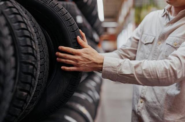 ارتفاع مخيف في سعر الإطارات بمصر والجمهور يتجه للمستعمل 