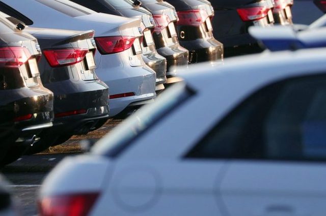 توقعات بهبوط مبيعات السيارات 50% تقريباً في 2022