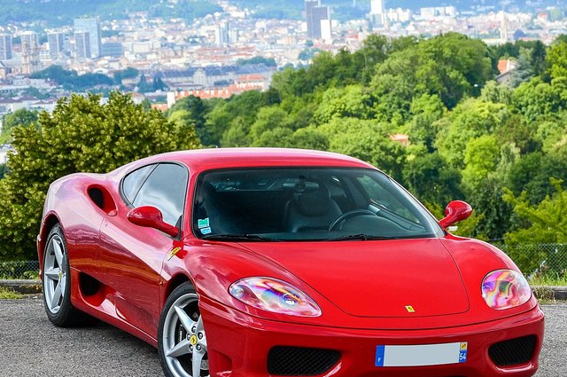 للمصريين في ايطاليا : 10 سيارات فاخرة مستعملة رخيصة