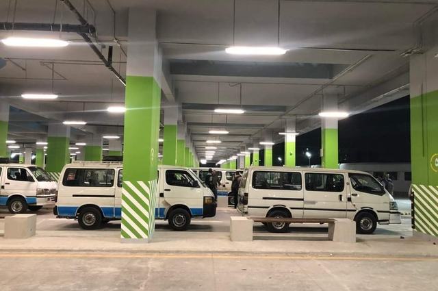 انفراجة مرورية في الحي العاشر بمدينة نصر بعد نقل مواقف الميكروباصات العشوائية