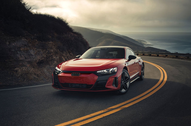 تعرفوا على أودي RS E-Tron GT الكهربائية قبل تقديمها في مصر 