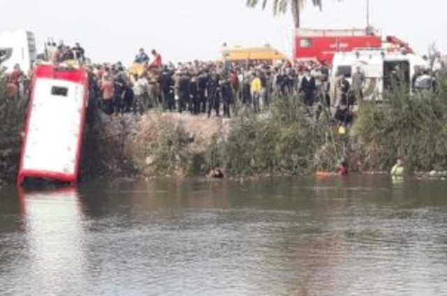 بعد وفاة 20 شخص في سقوط حافلة بترعة : المخدرات والسرعة السبب