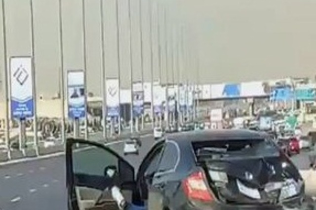 الداخلية تبدأ تنفيذ حكم المحكمة بحبس سائق طريق السويس المتهور