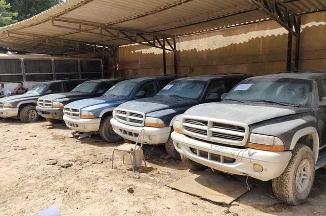 دودج دورانجو وجيب شيروكي في مزاد الهيئة العامة للمياه والصرف الصحي