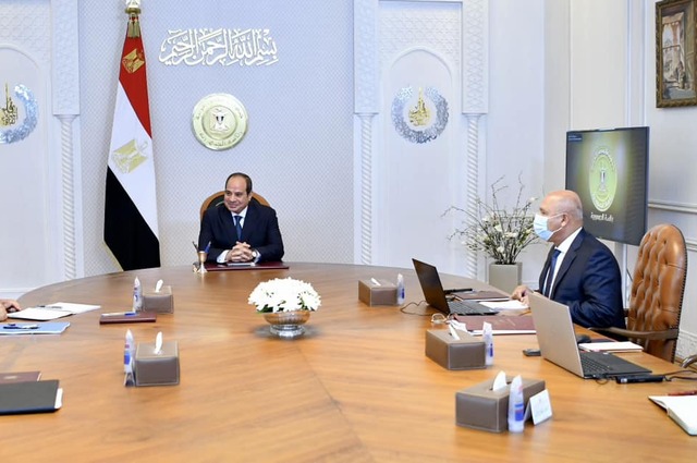 150 شركة تعمل في مشروع القطار الكهربائي السريع بمصر