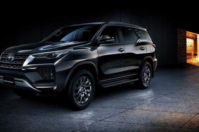 تويوتا ترفع أسعار راش وروميون وCH-R وفورتشنر في مصر 