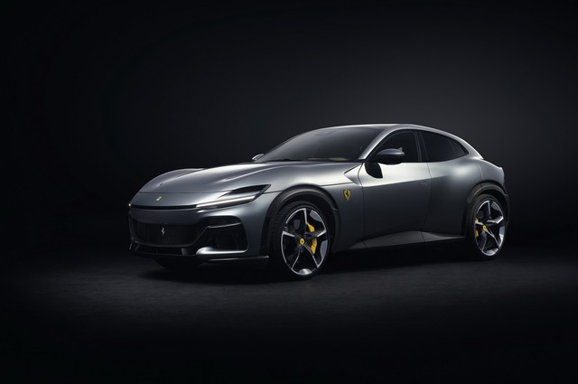 شاهدوا أول سيارة SUV من فيراري بعد تقديمها رسمياً