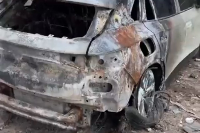 اشتعال أول سيارة كهربائية في مصر 