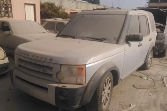 أهم السيارات في مزاد سيارات جمارك مطار القاهرة الدولي. 