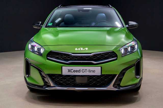 كيا إكسيد فيس ليفت تنطلق بصورة رسمية مع فئة جديدة وتصميم محدث