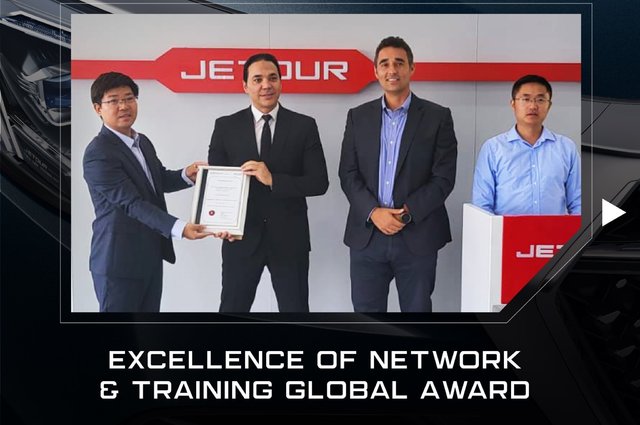 وكيل جيتور يحصل على جائزة من الشركة الأم للتفوق في التدريب والشبكات 