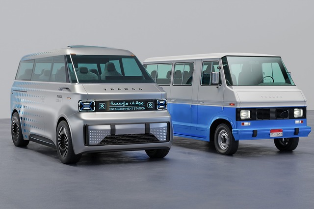 مصري يتخيل ميكروباصات ترامكو في صورة كهربائية من المستقبل 