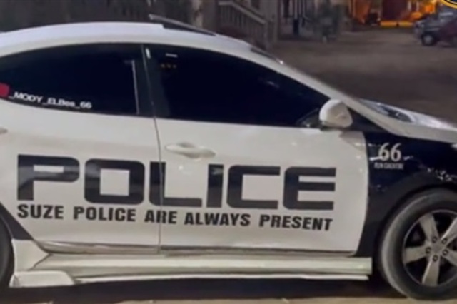 ضبط شاب في 2022 حول سيارته لسيارة شرطة في 2017