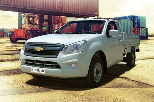 الكشف عن طرازات شيفروليه 2023 النقل والفان في مصر