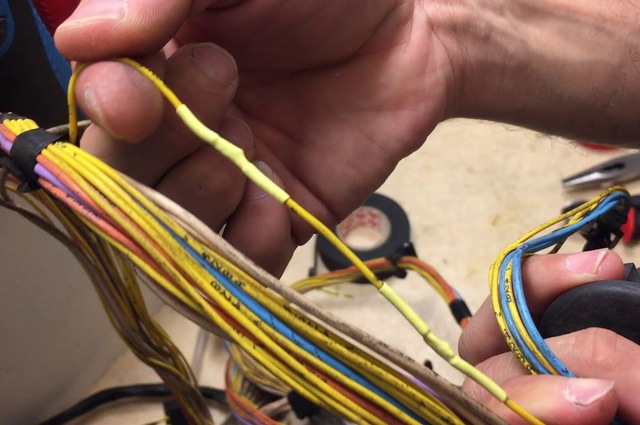 مصر تفاوض شركة ليوني للتوسع في تصنيع كابلات السيارات محلياً