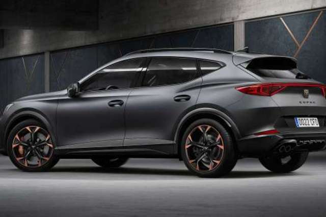 ترخيص 3 سيارات من كوبرا فورمنتور في مصر