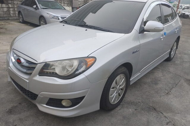 هيونداي وكيا يتصدرون مزاد جمرك بورسعيد