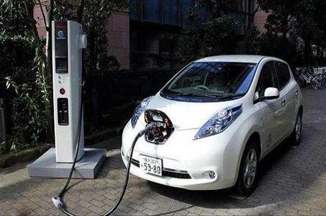 فصل حوافز السيارات الكهربائية عن استراتيجية السيارات