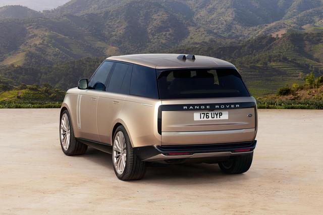 فتح الحجز على رانج روفر قريباً والتسليم بداية من يونيو