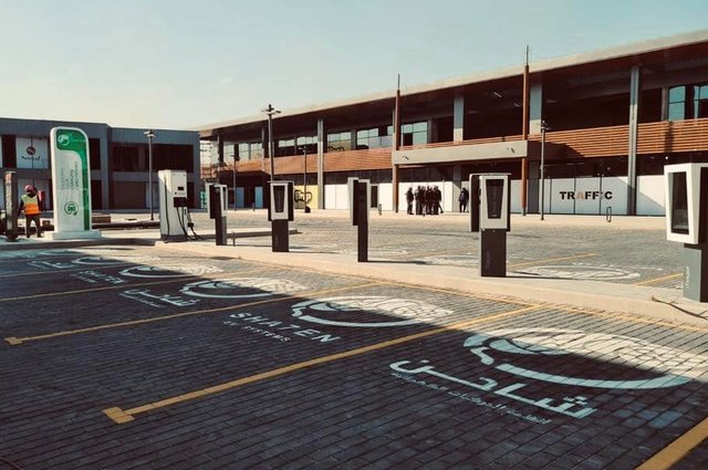 افتتاح محطة شحن سيارات كهربائية جديدة بمصر