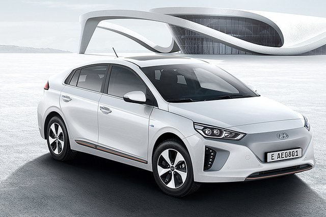 كوريا الجنوبية تعلن تعاون مستقبلي مع مصر لتصنيع سيارات كهربائية