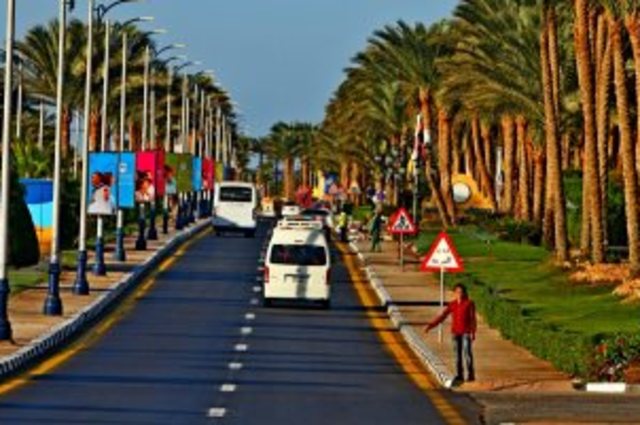 منع سيارات البنزين والسولار من العمل في شرم الشيخ 